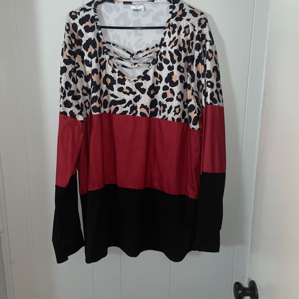 Leopard Print Colorblock Long Sleeve Top - Red/Black/Cream